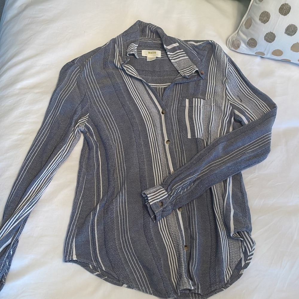Maeve Button Down - Picture 3 of 4